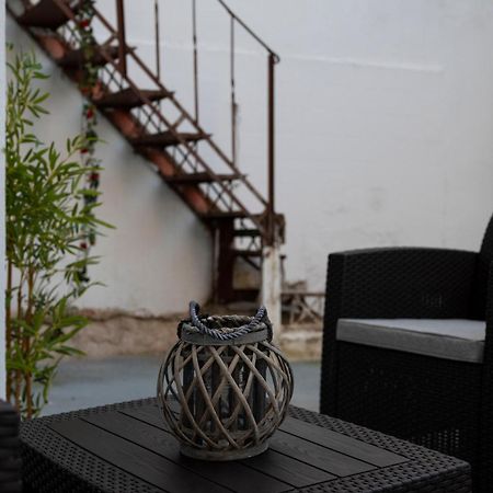 Thissio Getaway 2Ba Next To Athens Ancient Market Exterior foto