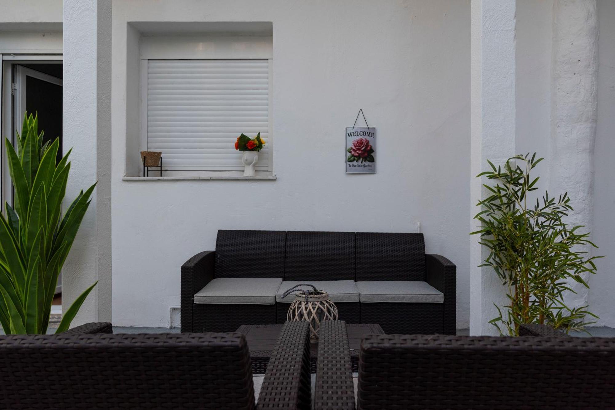 Thissio Getaway 2Ba Next To Athens Ancient Market Exterior foto